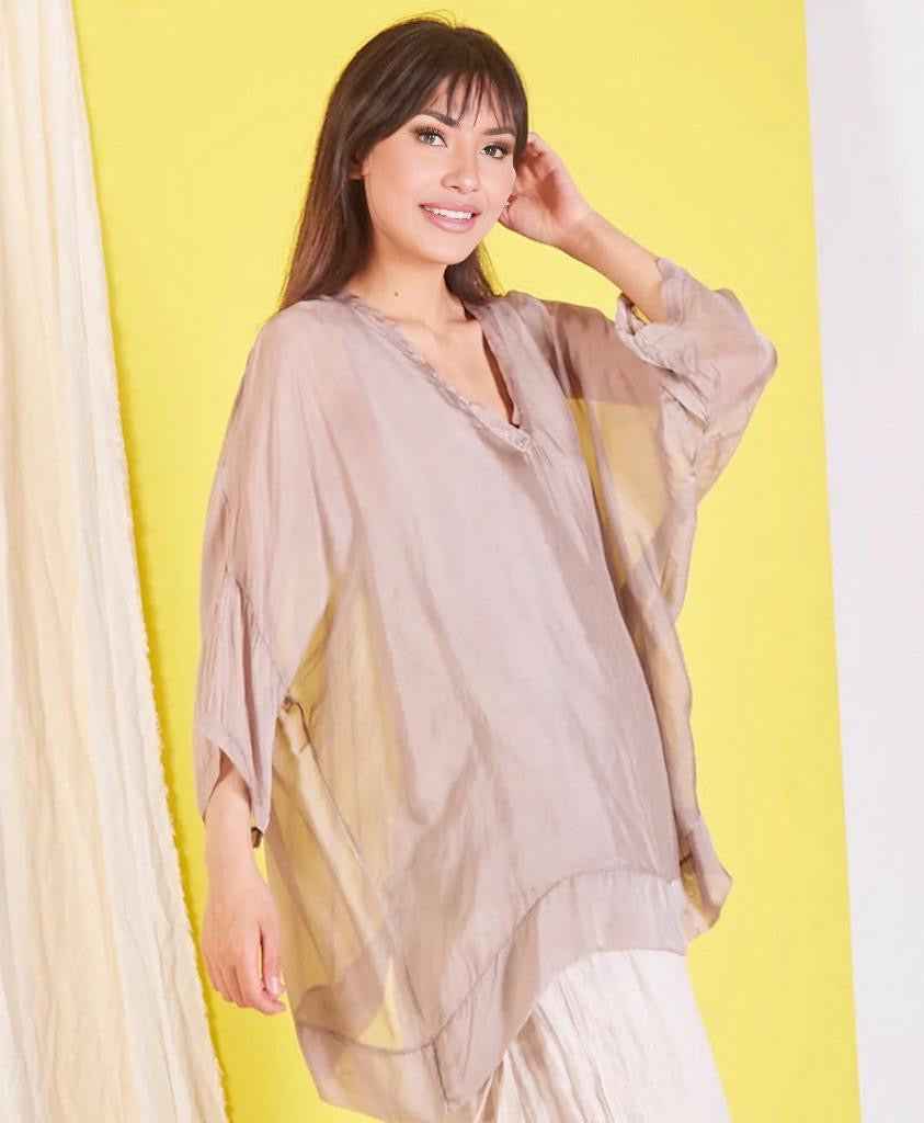 BZNA Seidenbluse Taupe Tunika Seidentunika mit V -Ausschnitt Seidenchiffonbluse Fledermaus Ärmel oneSize