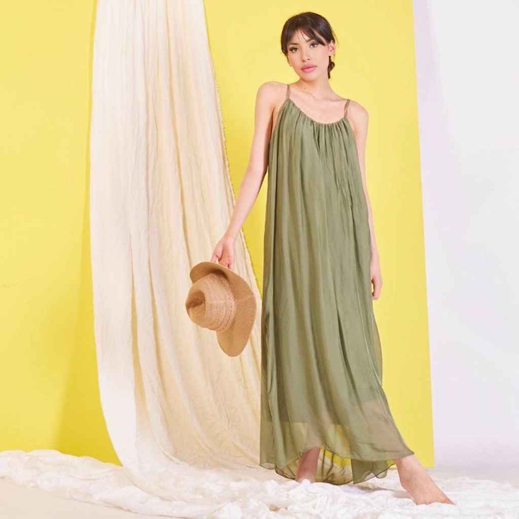 BZNA Ibiza Boho Style Sommerkleid Olive Grün aus Seidenchiffon Seidenkleid oneSize