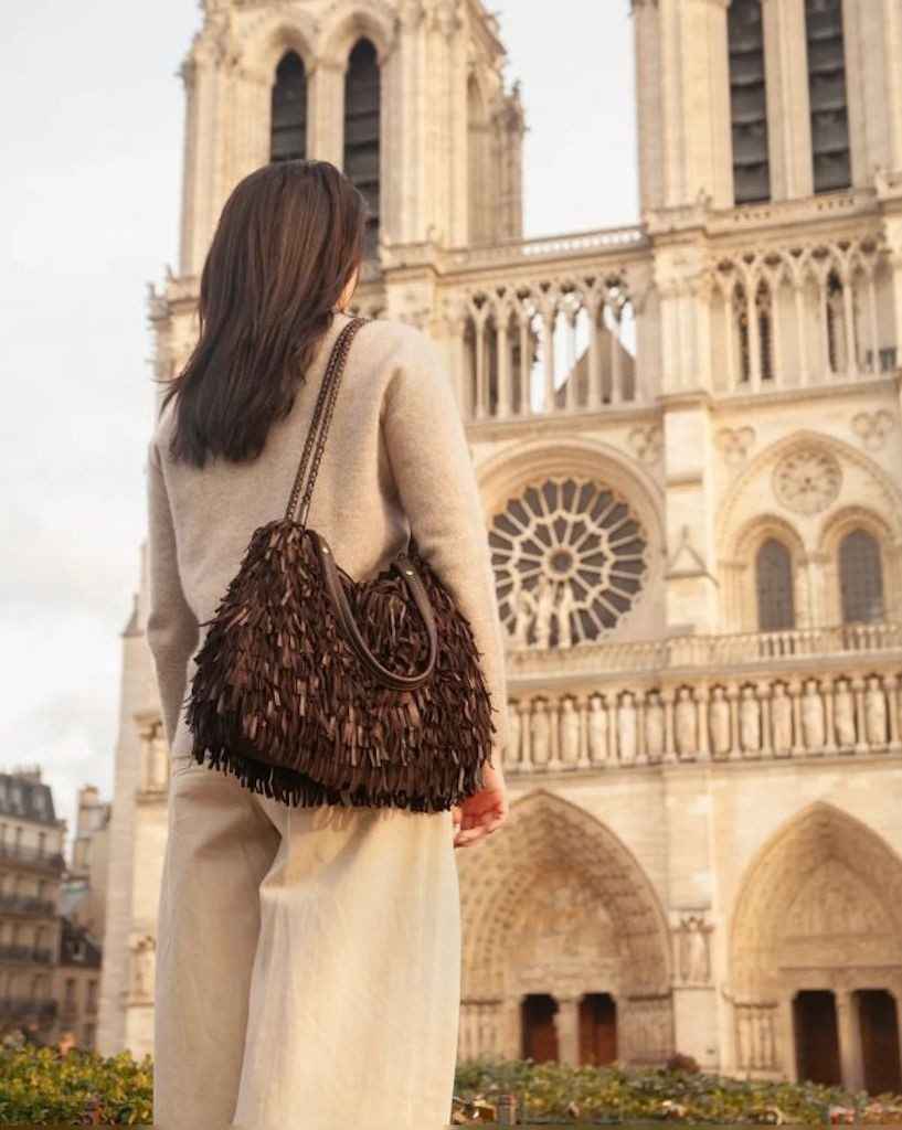 BZNA Bag Peppina Bordeaux Fransen  Schultertasche Designer Damen Handtasche Italy