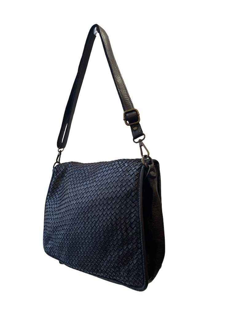 BZNA Bag Jassy Schwarz Italy Designer Clutch Umhängetasche Damen Handtasche