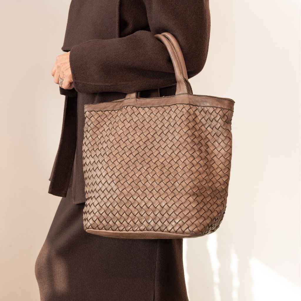 BZNA Bag Roma Cognac Italy Designer Damen Handtasche Tasche Leder Shopper