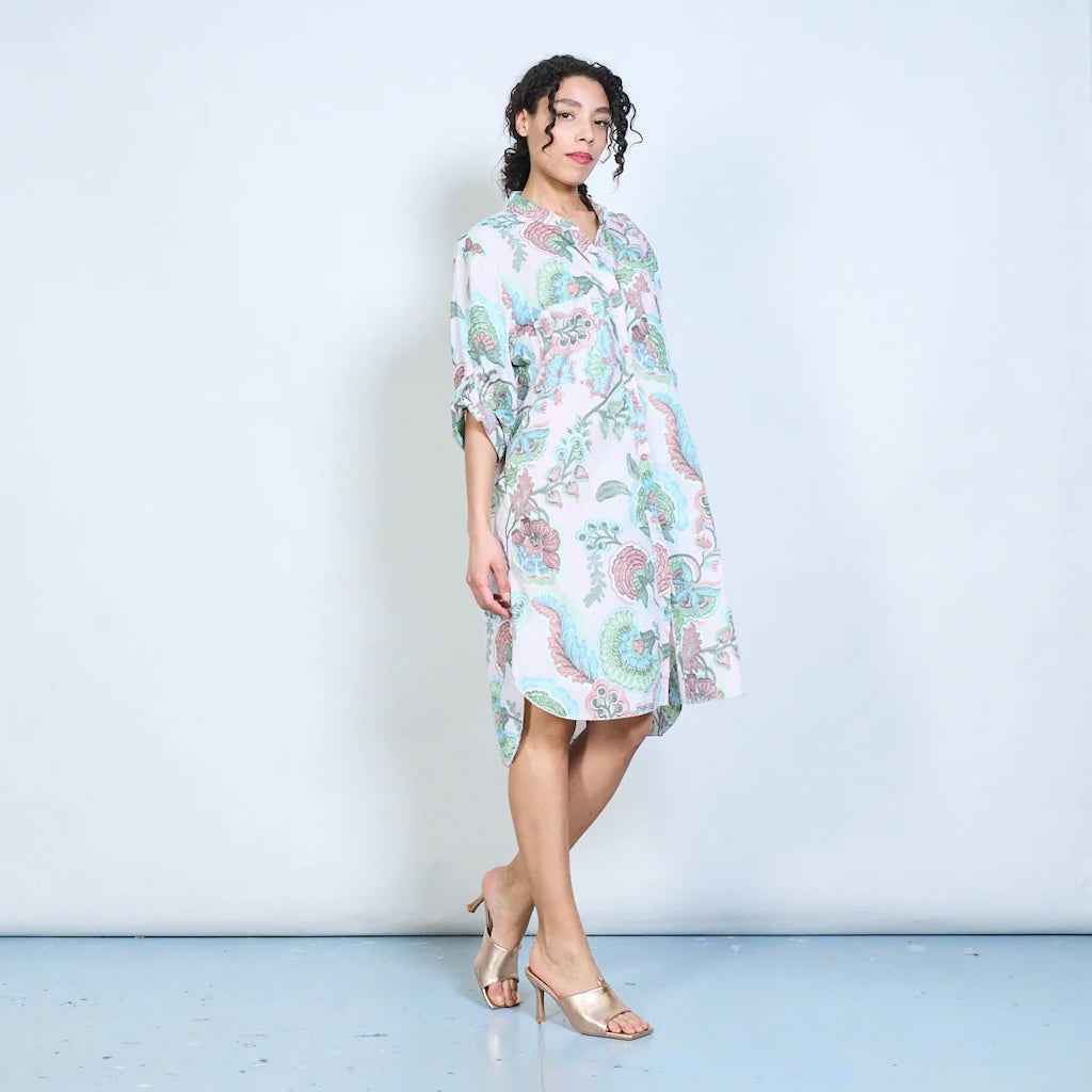BZNA Blusenkleid kurzes Hemdkleid mit Paisley Blumendruck und Knöpfen Onesize 34-42