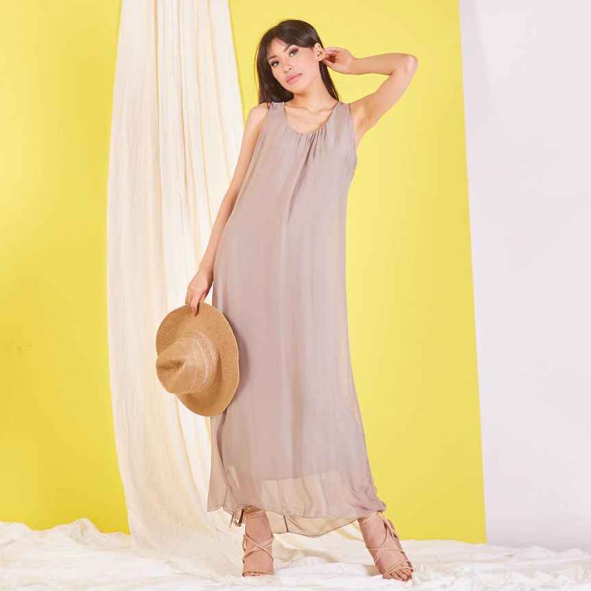 BZNA elegantes ärmeloses Kleid Beige aus Seidenchiffon Seidenkleid   oneSize