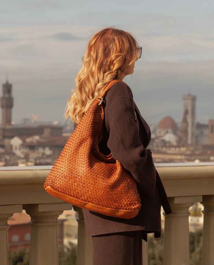 BZNA Bag Sanja Bordeaux Italy Designer Damen Handtasche Schultertasche Tasche