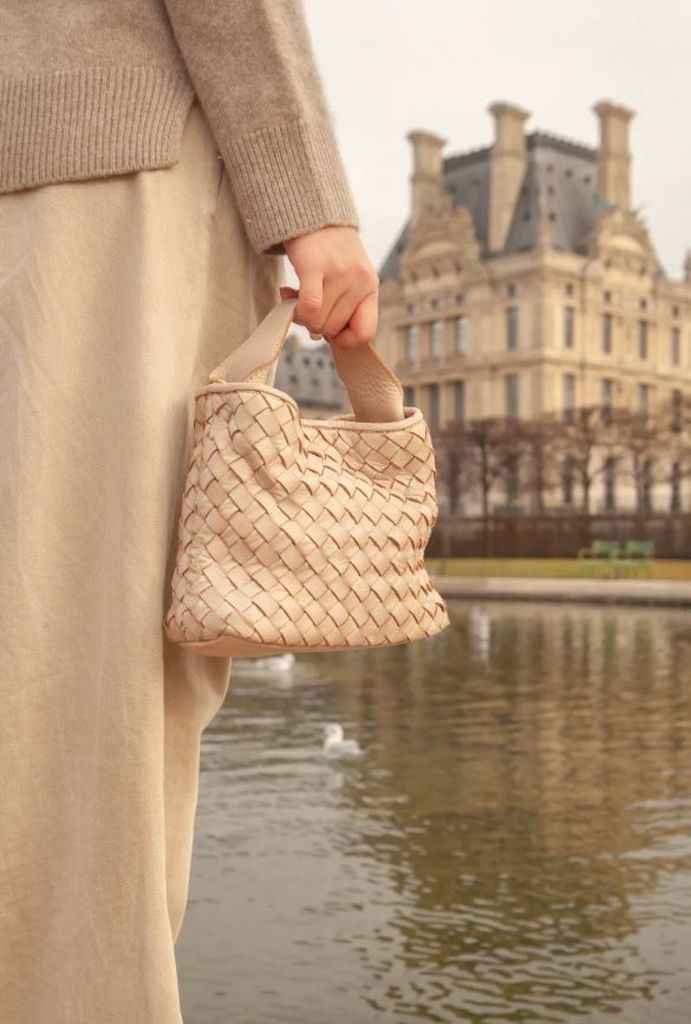 BZNA Bag Andrea Bordeaux Italy Vintage Schultertasche Designer Damen Handtasche