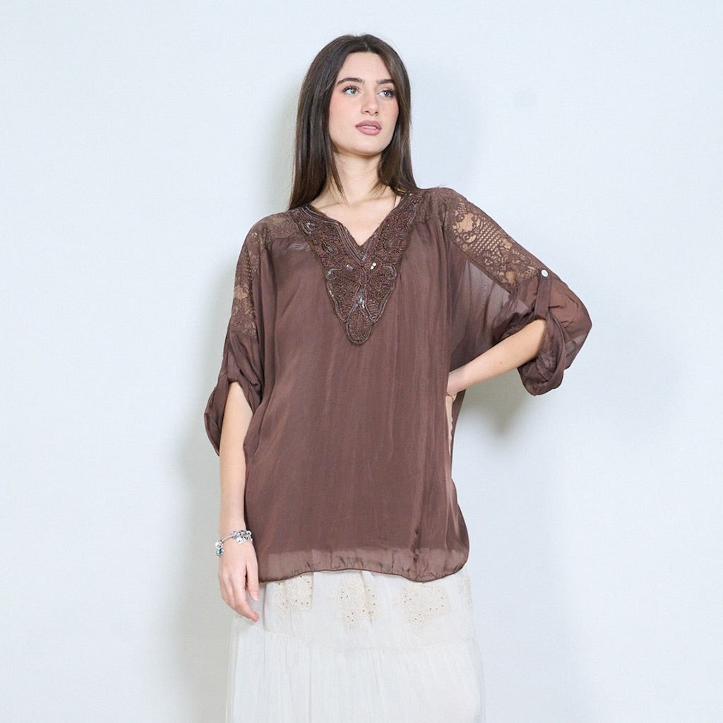 BZNA Bluse mit Seide Gestickte transparente Langarmbluse mit V-Ausschnitt - B Z N A