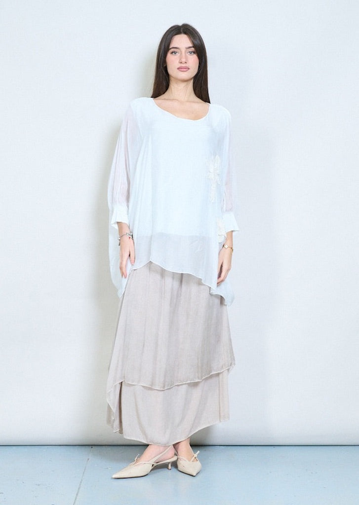 BZNA Bluse mit Seide Flow transparente Langarmbluse mit Blumenapplikation - B Z N A