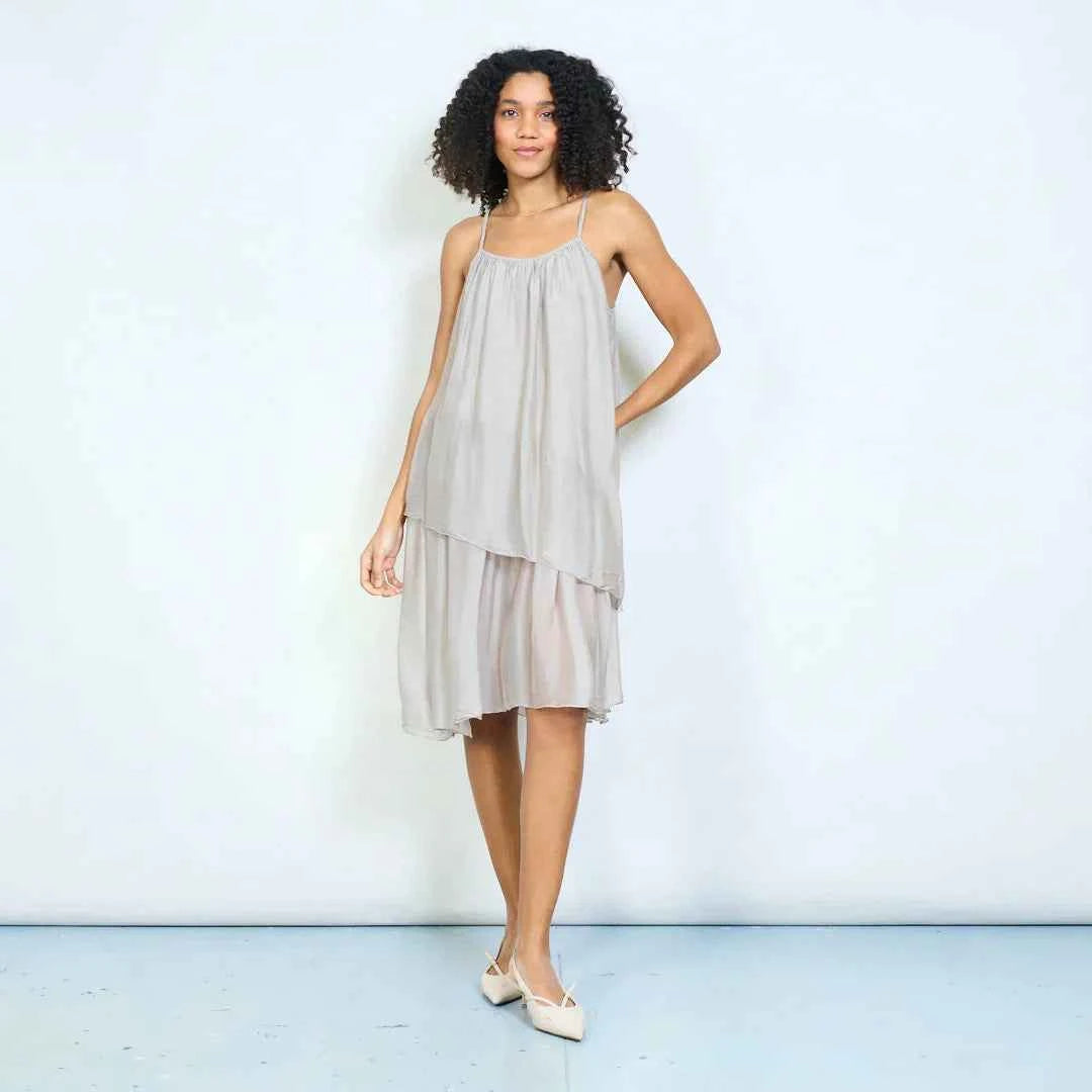 BZNA Ibiza Kleid Mehrlagiges drapiertes Träger Midikleid Swing-Stil oneSize