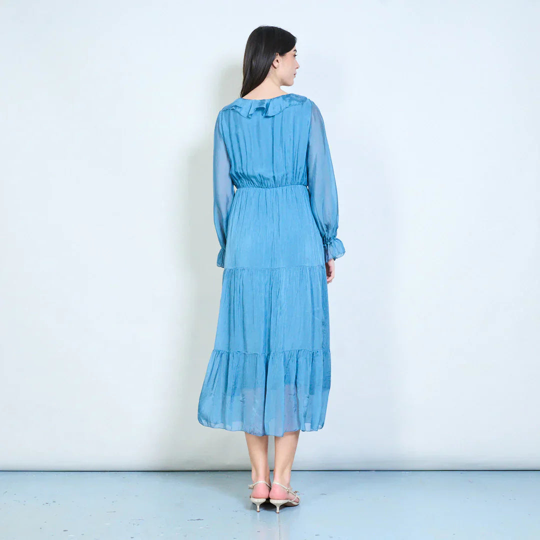 BZNA Kleid Elegantes gestuftes Maxikleid mit Rüschen und Wickelausschnitt Seidenchiffon Seidenkleid oneSize - B Z N A