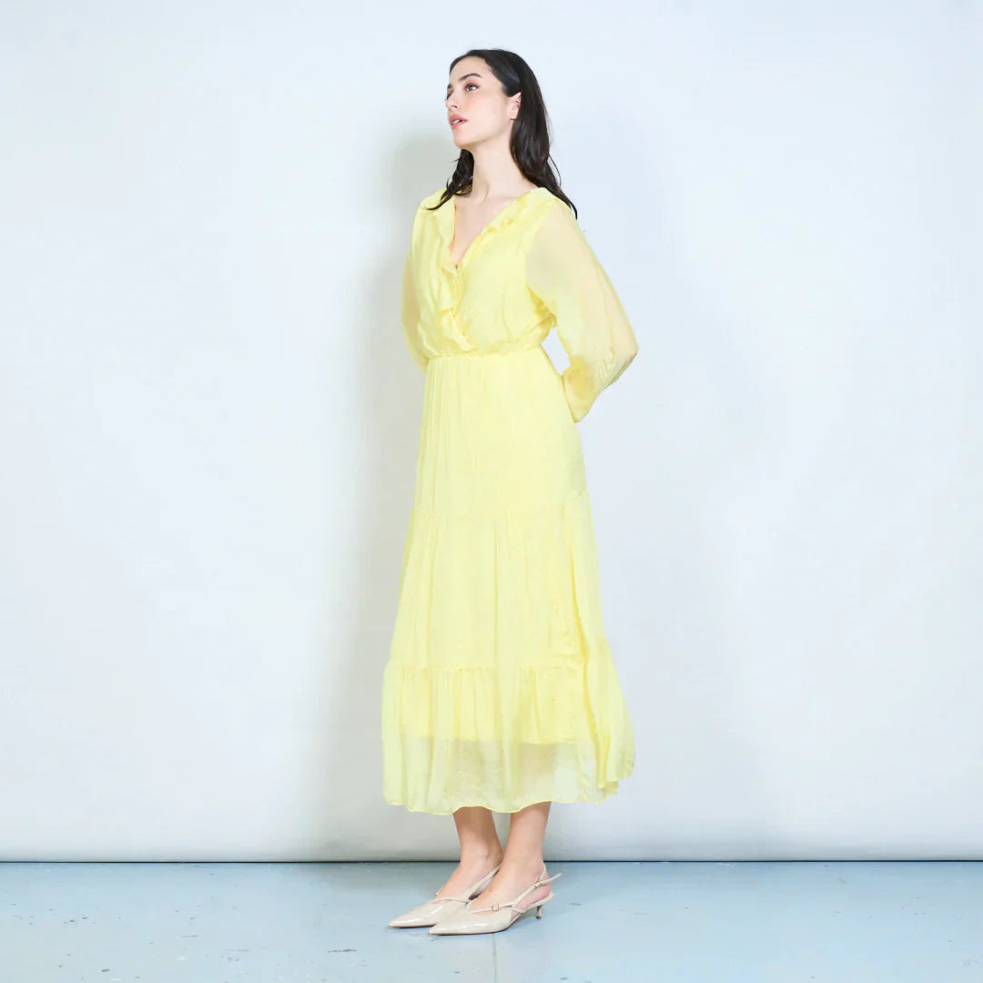 BZNA Kleid Elegantes gestuftes Maxikleid mit Rüschen und Wickelausschnitt Seidenchiffon Seidenkleid oneSize - B Z N A
