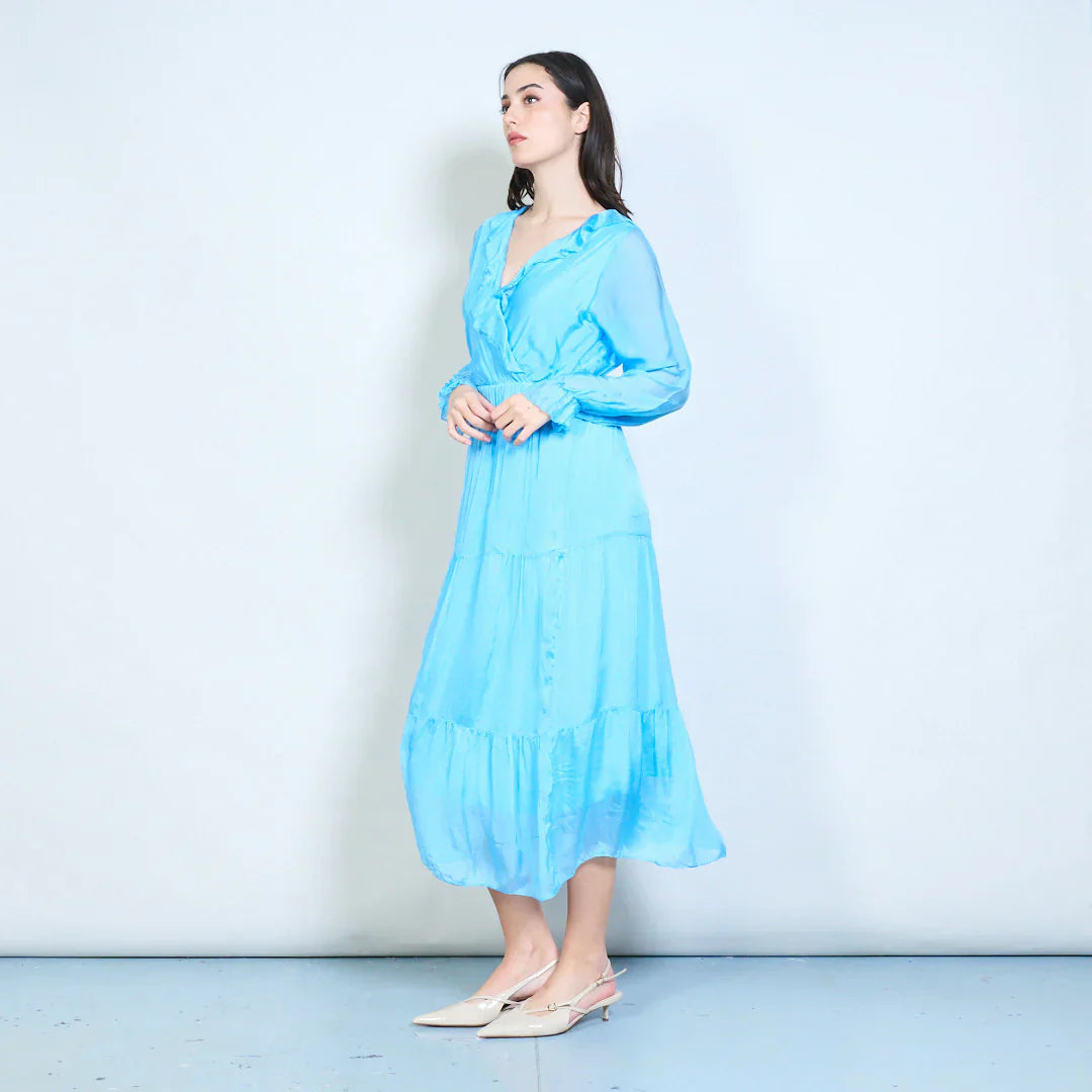 BZNA Kleid Elegantes gestuftes Maxikleid mit Rüschen und Wickelausschnitt Seidenchiffon Seidenkleid oneSize - B Z N A