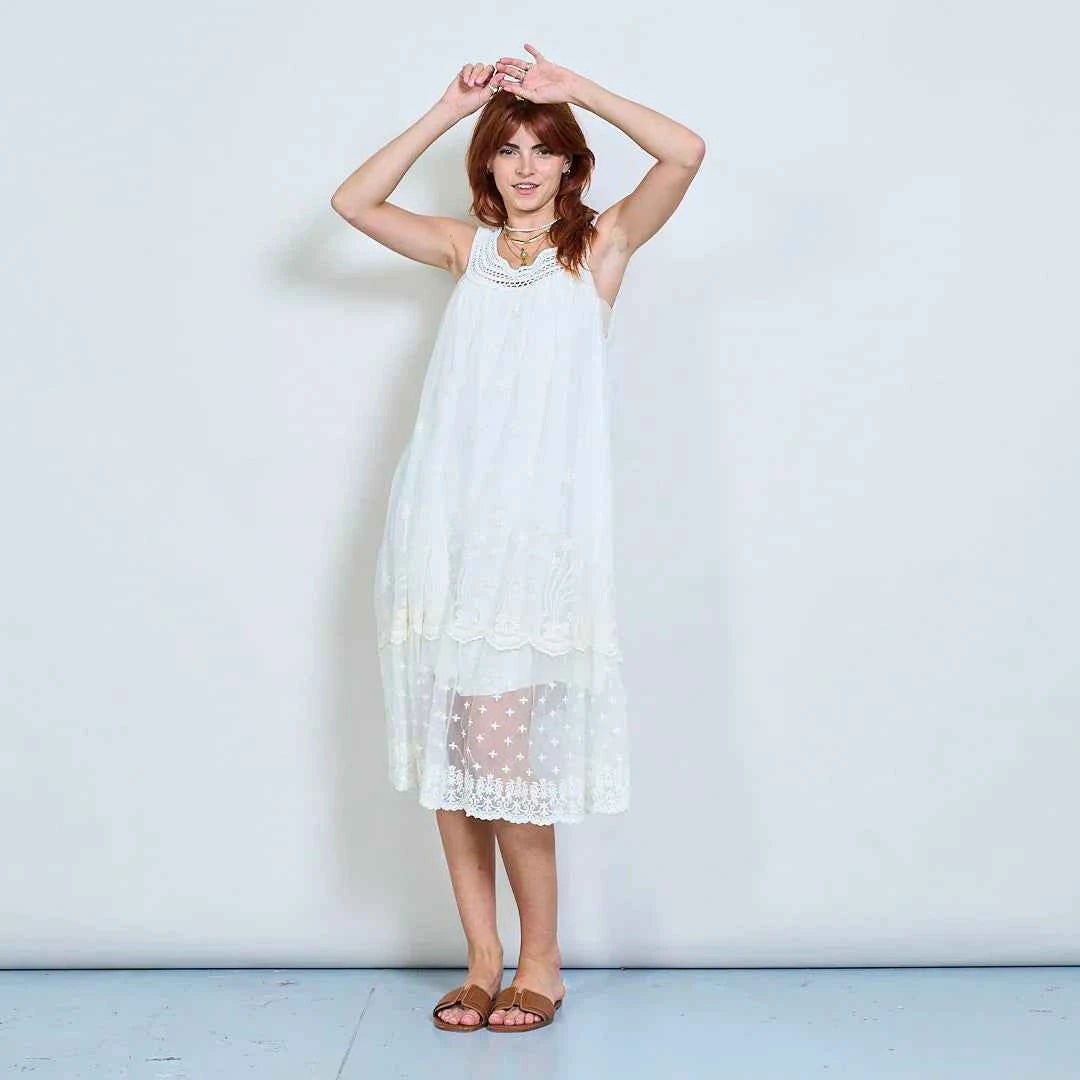 BZNA Sommer Weiß Ärmelloses gesticktes Midi Kleid mit Häkelausschnitt oneSize
