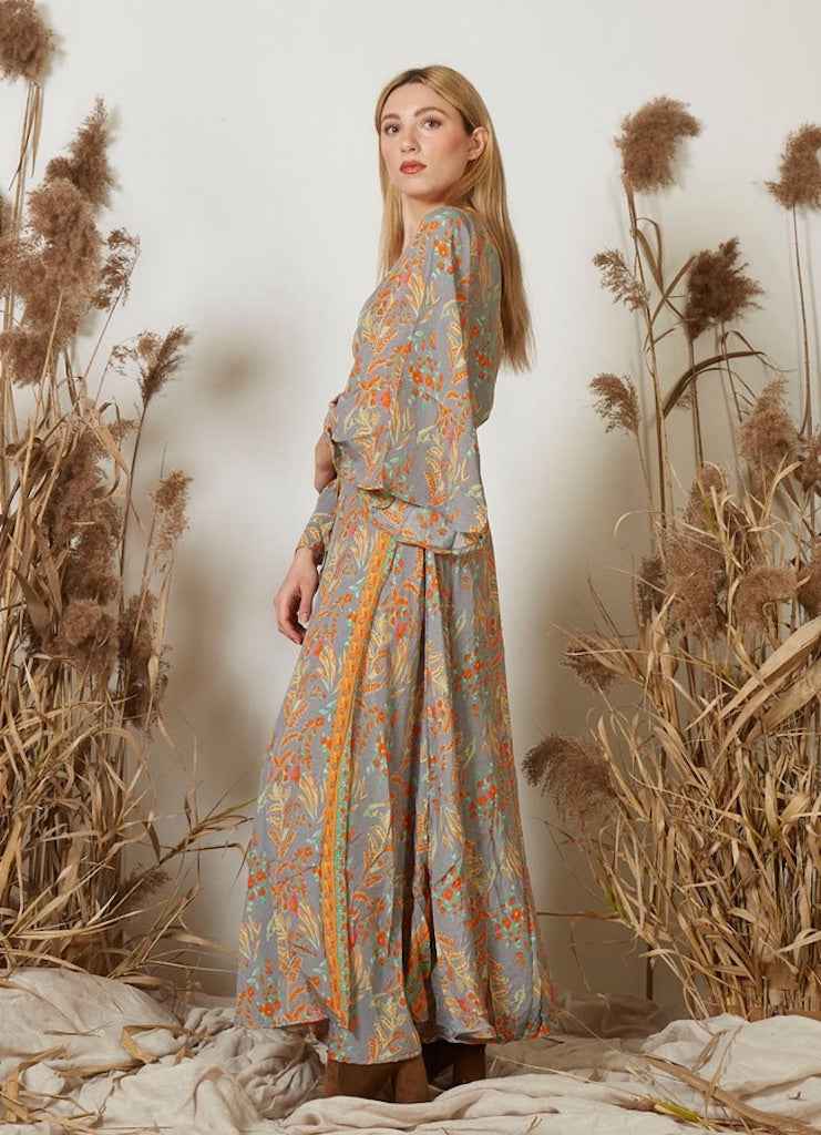 BZNA Boho Hippie Kleid Seide Grau mehrfarbig Seidenkleid mit Kreuz V Ausschnitt oneSize