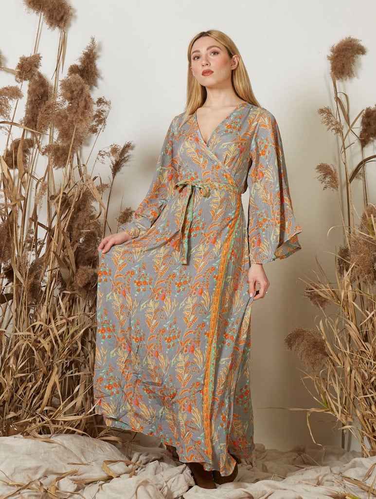 BZNA Boho Hippie Kleid Seide Grau mehrfarbig Seidenkleid mit Kreuz V Ausschnitt oneSize