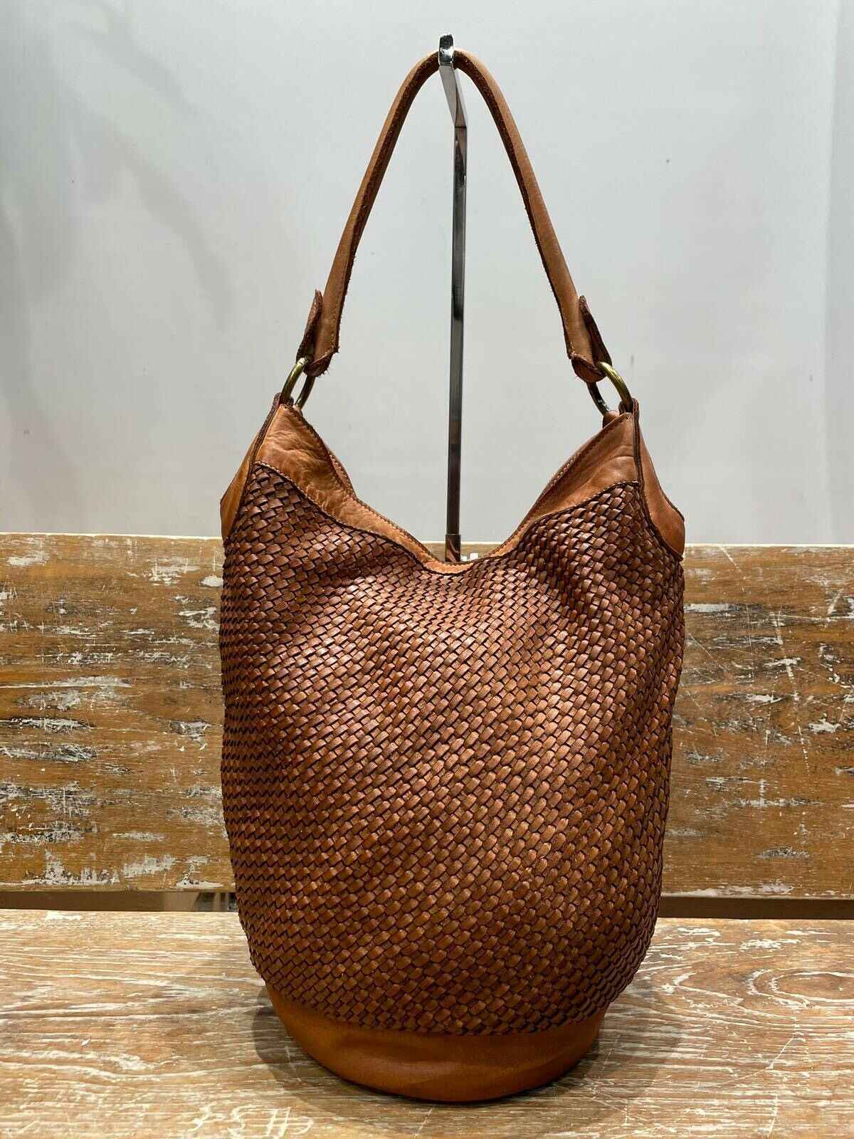 BZNA Bag Taina Cognac Italy Designer Damen Handtasche Schultertasche Tasche