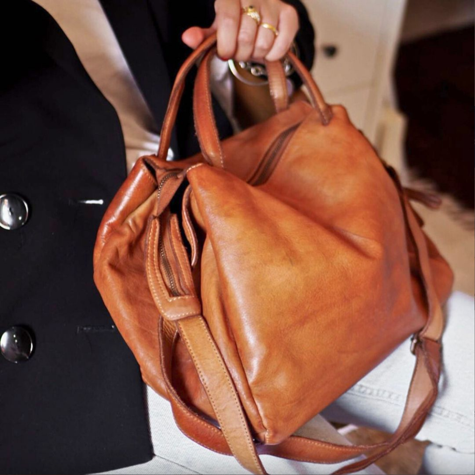 BZNA Bag Diana Beige Italy Designer Damen Handtasche Schultertasche Tasche Leder - B Z N A